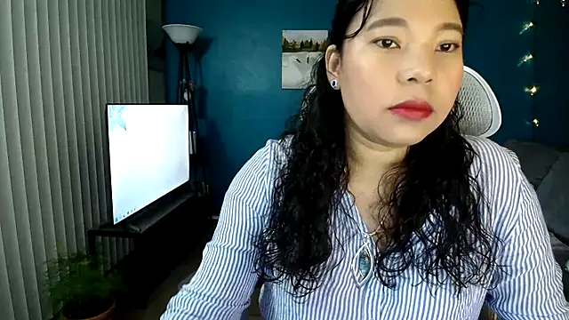 SHEILYN  online show from May 13, 5:38 am