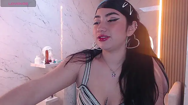 Snapshot of Sophia_tf chatting on September 20, 1:23 pm Sophia tf online show from September 20, 1:23 pm