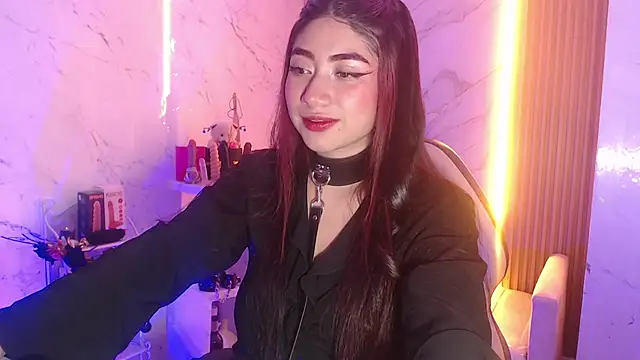 Snapshot of Sophia_tf chatting on February 17, 3:36 am Sophia tf online show from February 17, 3:36 am