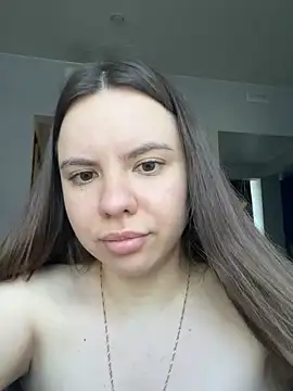Chloe loo online show from July 12, 11:34 am