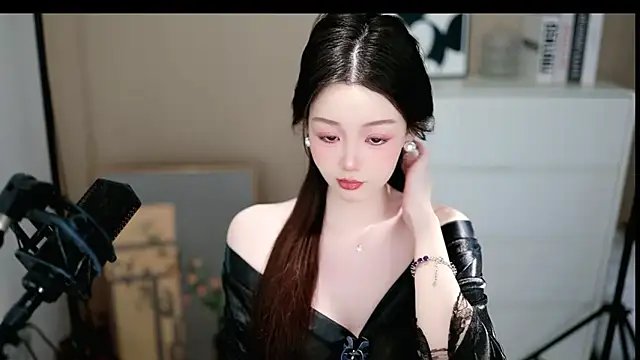 Snapshot of abbyli12 chatting on January 31, 7:45 pm abbyli12 online show from January 31, 7:45 pm