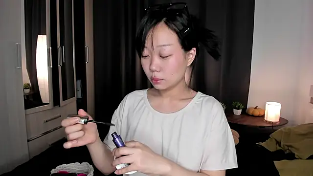  molly molly molly  online show from January 14, 11:05 am