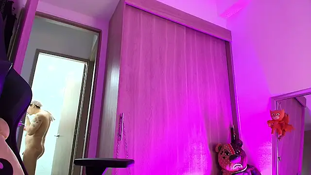 Snapshot of brunothompson3 chatting on September 14, 11:04 pm brunothompson3 online show from September 14, 11:04 pm