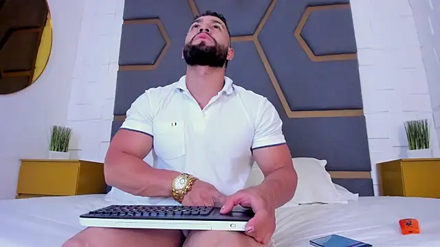 massimofiore  online show from September 29, 3:22 am