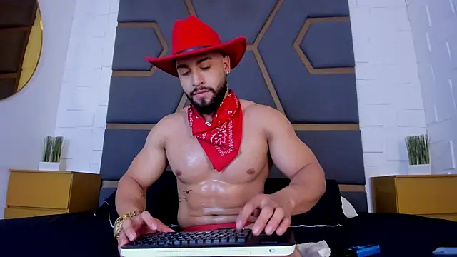 massimofiore  online show from November 6, 3:29 am