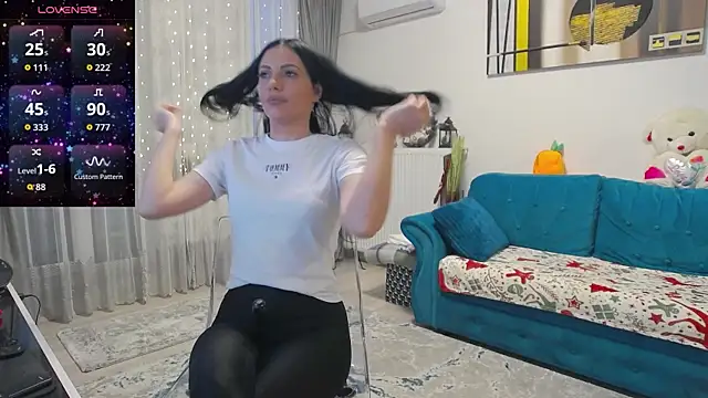 ScarletTemptations online show from December 14, 5:35 am