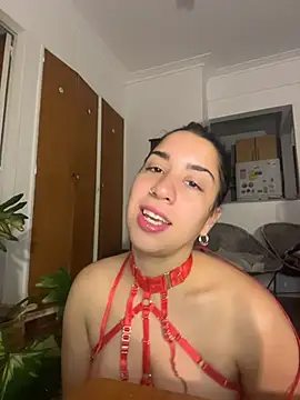 Snapshot of Souphicherry chatting on May 12, 9:34 pm Souphicherry online show from May 12, 9:34 pm