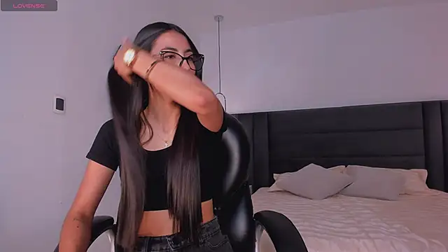 BonnyRose online show from November 29, 7:39 pm