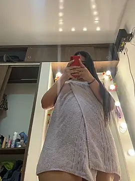 evelyn 1702 online show from May 13, 9:55 pm