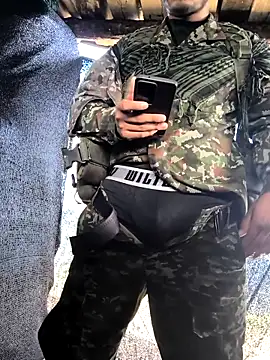 lamejorpene online show from February 22, 1:09 pm