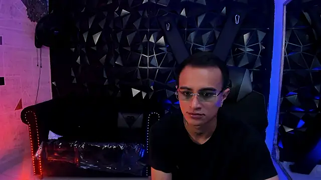 LiamDeep online show from March 15, 5:52 pm