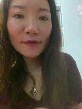 Snapshot of Pyy07 chatting on March 13, 2:12 pm Pyy07 online show from March 13, 2:12 pm