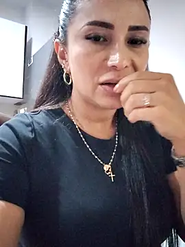 mia mancinii online show from June 11, 12:32 am