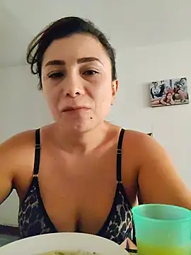 mia mancinii online show from August 2, 8:40 pm