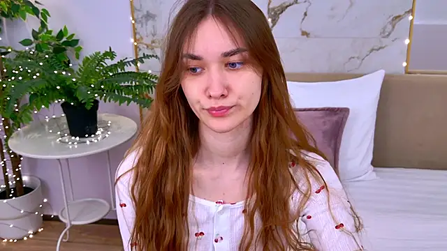 AmadaReine online show from January 18, 4:11 pm