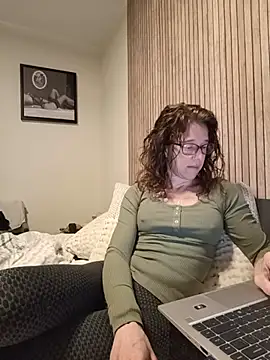 JezebelDutch online show from May 18, 6:41 am