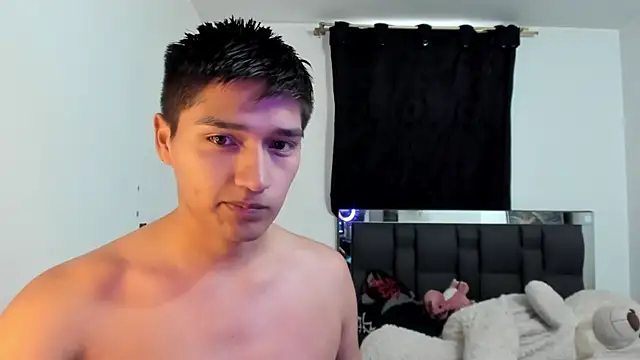 Snapshot of mateo-Esposito chatting on May 17, 9:55 pm mateo-Esposito online show from May 17, 9:55 pm