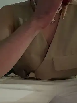 Snapshot of anhkiet_huang chatting on September 20, 10:44 pm anhkiet huang online show from September 20, 10:44 pm