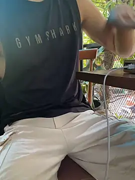 Snapshot of anhkiet_huang chatting on December 17, 4:51 am anhkiet huang online show from December 17, 4:51 am