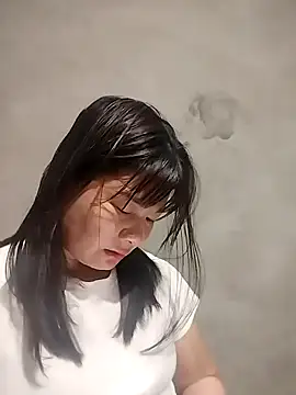 kute-00 online show from February 6, 1:47 pm