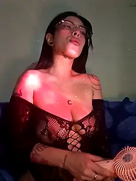 scarlet venom online show from November 27, 2:52 pm