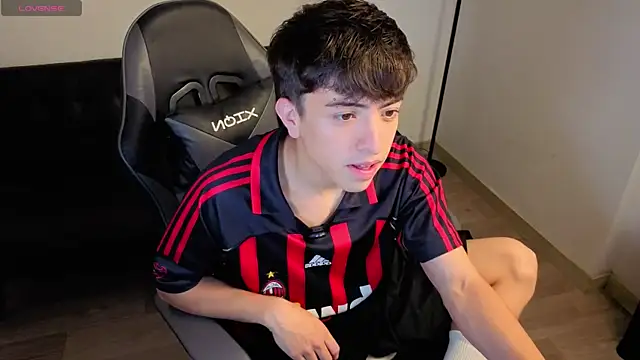 onlinenico online show from February 27, 9:04 pm