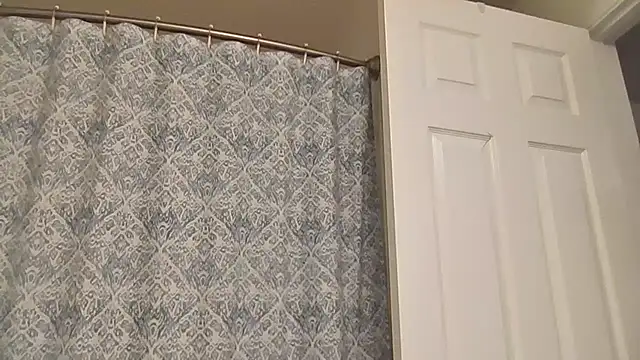 sexybigdick04 online show from April 18, 10:54 pm