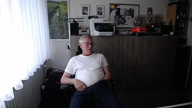 randyandy67 online show from June 22, 7:16 am