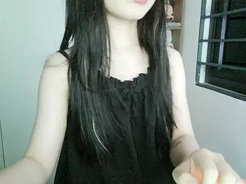 Annabelle-e online show from October 18, 6:30 pm