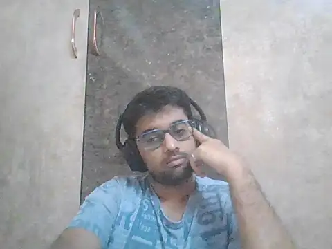 Snapshot of GOJO_1 chatting on November 24, 2:50 pm GOJO 1 online show from November 24, 2:50 pm