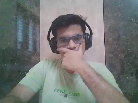 Snapshot of GOJO_1 chatting on March 4, 12:55 pm GOJO 1 online show from March 4, 12:55 pm