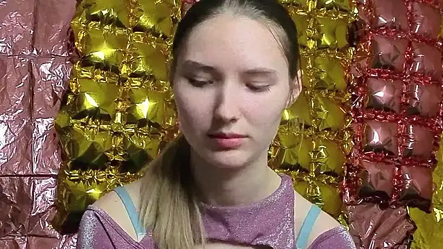  kikiclark   online show from March 21, 9:18 pm