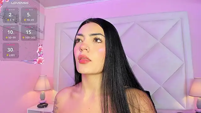 Miaa Smithh   online show from March 5, 11:06 am