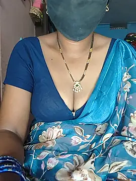 Snapshot of SindhuHappy chatting on July 13, 11:40 pm SindhuHappy online show from July 13, 11:40 pm