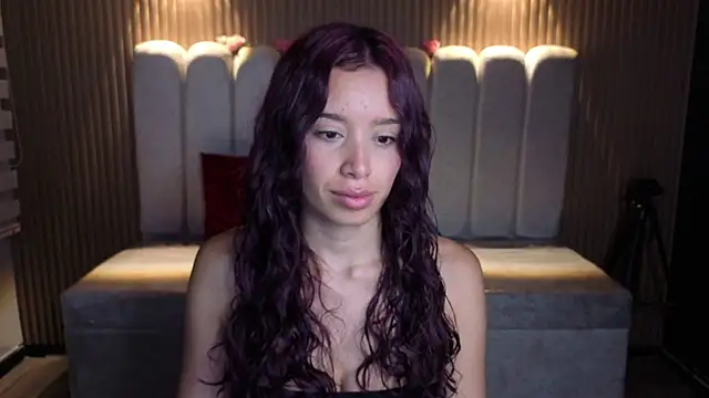 Snapshot of _Mia_Evans_1 chatting on June 29, 2:17 pm Mia Evans 1 online show from June 29, 2:17 pm