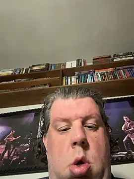 Stephanie1984 online show from May 24, 3:33 am