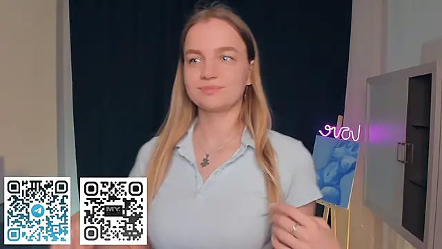 KerenFurguson online show from January 18, 7:39 pm