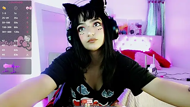 Snapshot of Lunyhose chatting on November 2, 8:33 pm Lunyhose online show from November 2, 8:33 pm