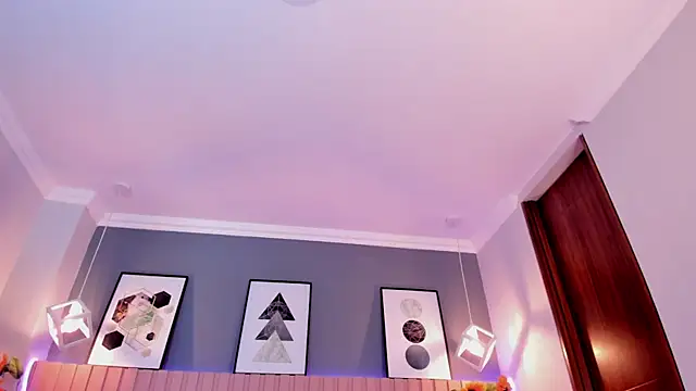 Nina Ford online show from April 16, 3:07 am