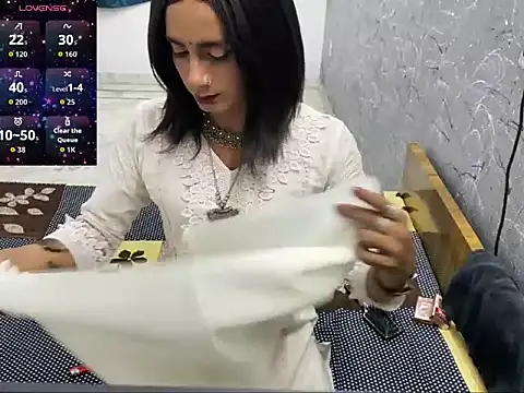 LuvLayla online show from June 24, 8:19 pm