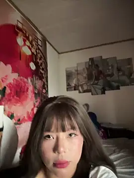 SarahBeii online show from September 11, 4:45 am