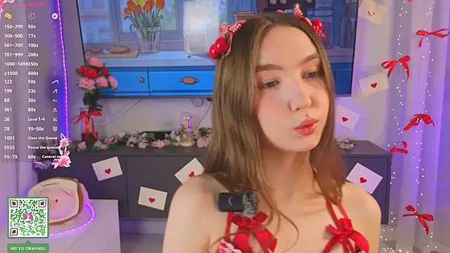 ElfredaTupy online show from March 8, 7:17 pm