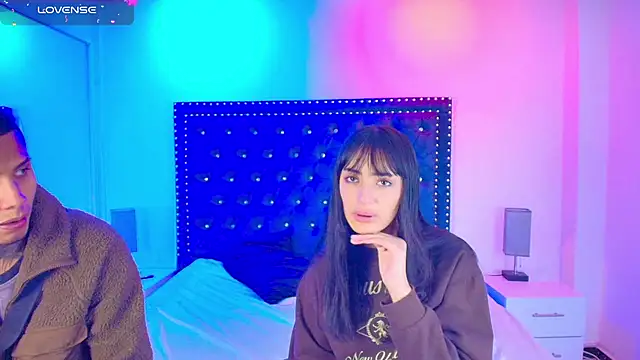 Damian and roxanne online show from April 12, 12:32 pm