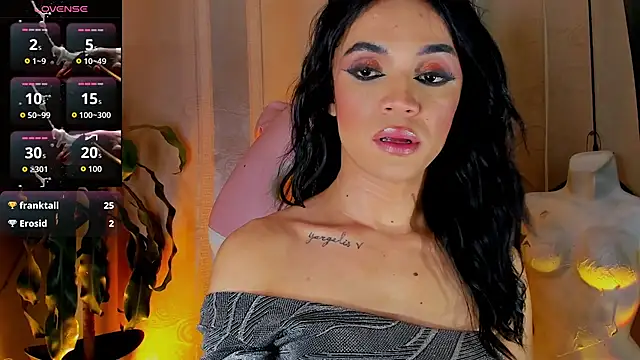 Snapshot of Cristal_Gem1 chatting on June 25, 5:12 am Cristal Gem1 online show from June 25, 5:12 am