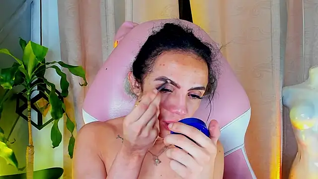 Snapshot of Cristal_Gem1 chatting on July 2, 12:54 am Cristal Gem1 online show from July 2, 12:54 am