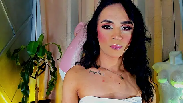 Snapshot of Cristal_Gem1 chatting on July 5, 4:19 am Cristal Gem1 online show from July 5, 4:19 am