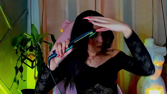 Snapshot of Cristal_Gem1 chatting on July 18, 3:54 am Cristal Gem1 online show from July 18, 3:54 am