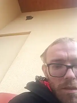 948197 online show from October 28, 6:50 am