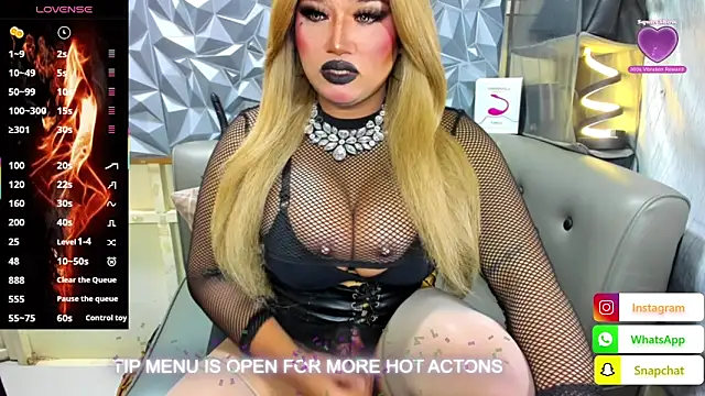 Snapshot of DOMINANT_10inchsCOCK chatting on June 22, 3:31 pm DOMINANT 10inchsCOCK online show from June 22, 3:31 pm