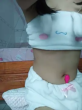 Viviann08 online show from May 21, 3:02 am